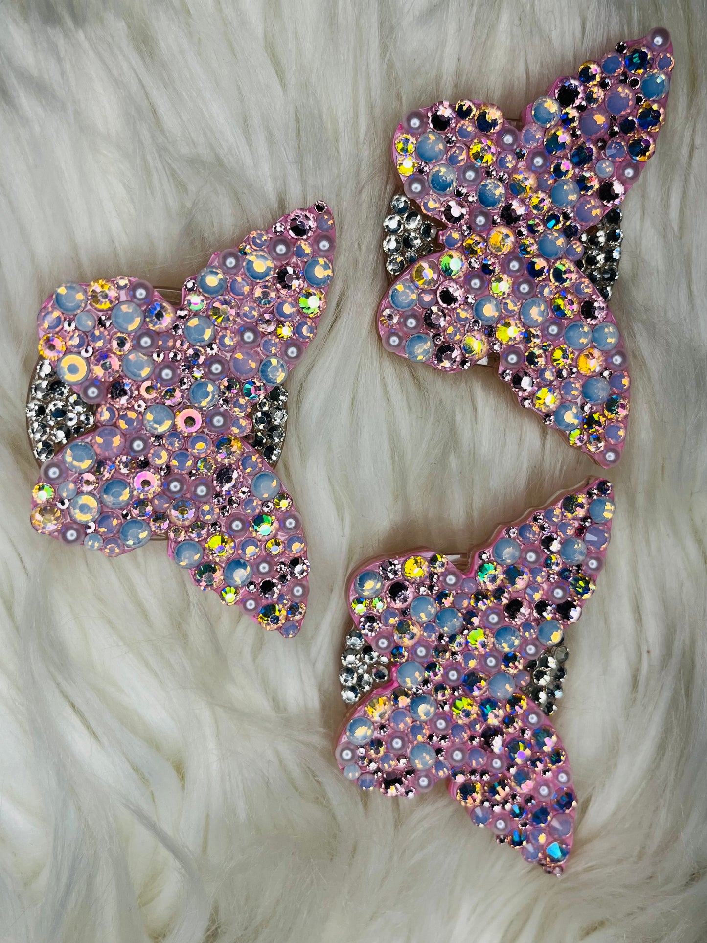 Butterfly Phone Grip: Baby Pink Opal & White Pearls